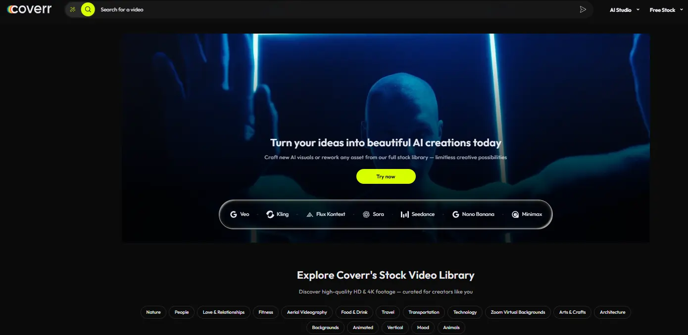 Sitios Coverr y Burst mostrando videos gratuitos e imágenes para proyectos digitales