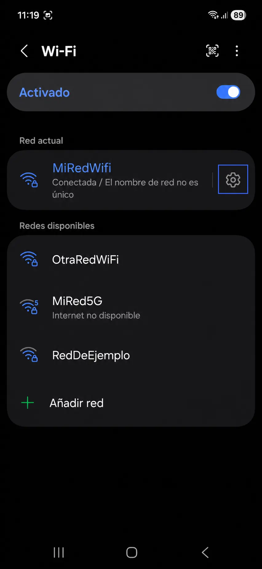 Pantalla de ajustes WiFi en Android mostrando una red conectada llamada MiRedWifi